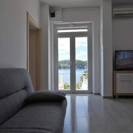 Mari - 30 M From Sea Апартаменты